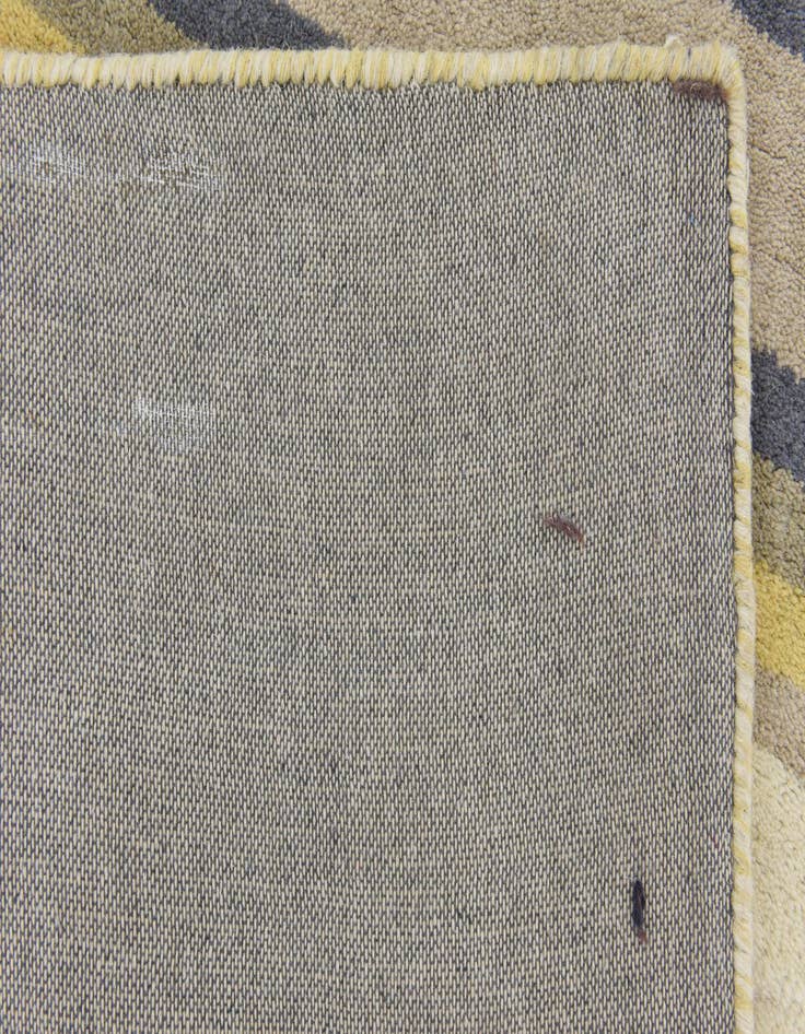 Detail image of  4' x 5' 7 Luna Wool Rug