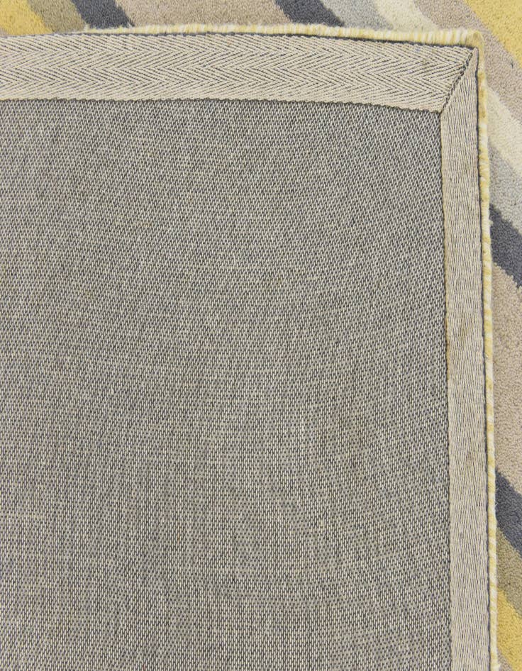 Detail image of  4' x 5' 7 Luna Wool Rug