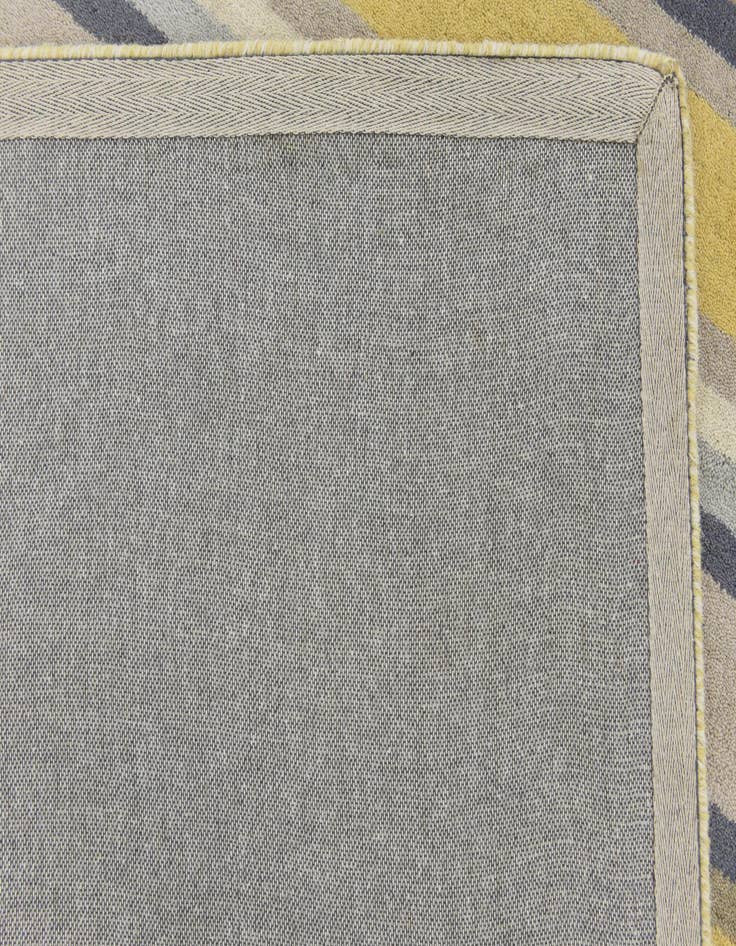 Detail image of  4' x 5' 7 Luna Wool Rug