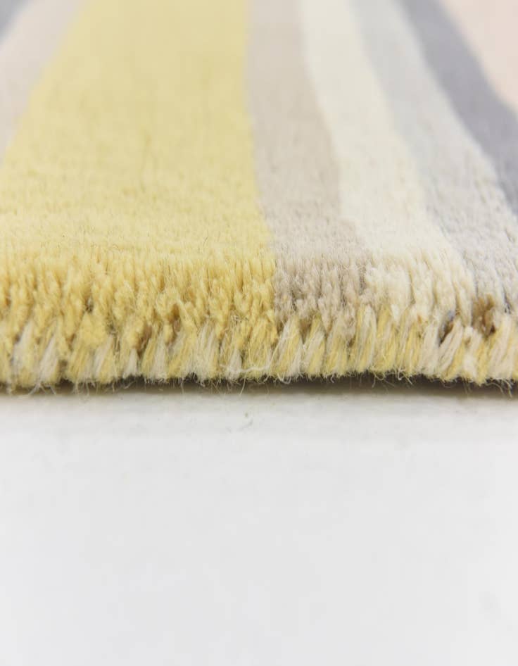 Detail image of  4' x 5' 7 Luna Wool Rug