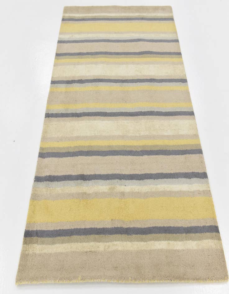 Detail image of  4' x 5' 7 Luna Wool Rug