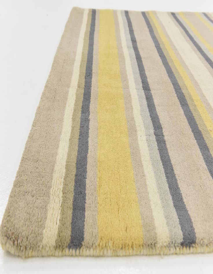Detail image of  4' 2 x 5' 7 Luna Wool Rug