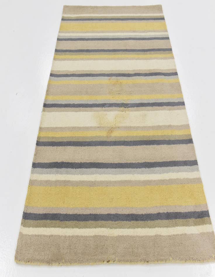 Detail image of  4' x 5' 7 Luna Wool Rug