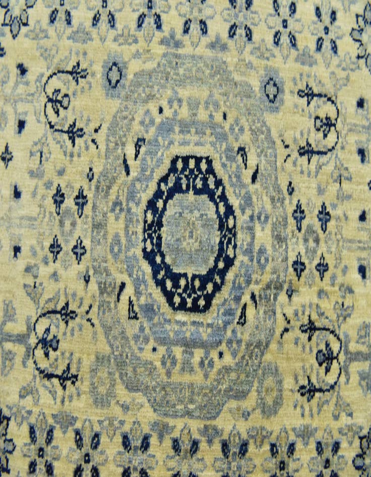 Detail image of  8' 5 x 11' 4  Hand Knotted Mamluk Ziegler Rug