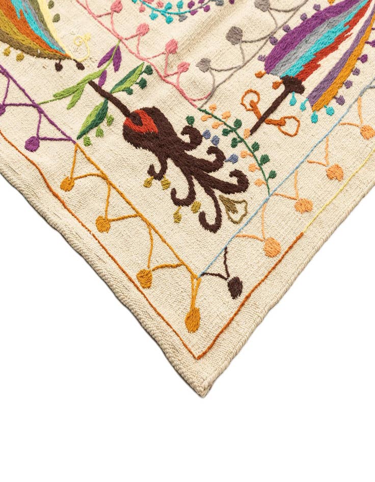 Detail image of  5' 9 x 7' 8  Hand Knotted Marok Kilim Rug