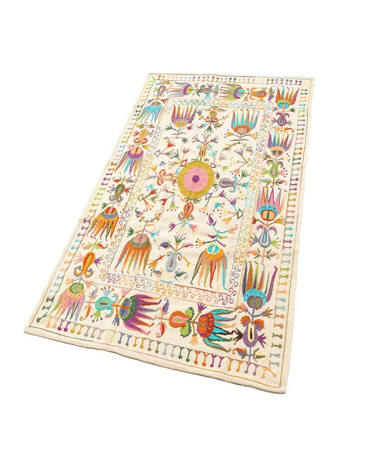 Detail image of  5' 7 x 7' 9  Hand Knotted Marok Kilim Rug