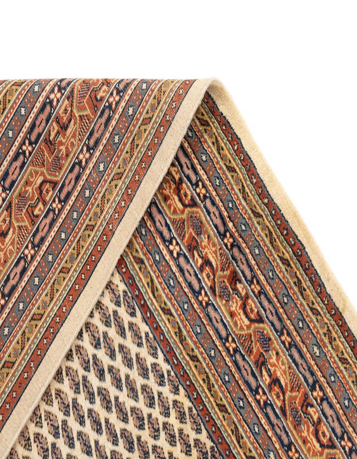 Detail image of  8' 2 x 11' 5 Mir Wool Rug