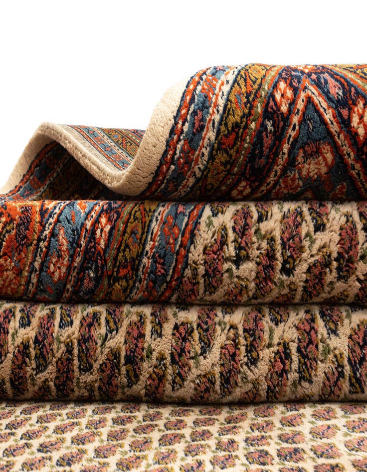 Detail image of  7' 11 x 10' 9 Mir Wool Rug