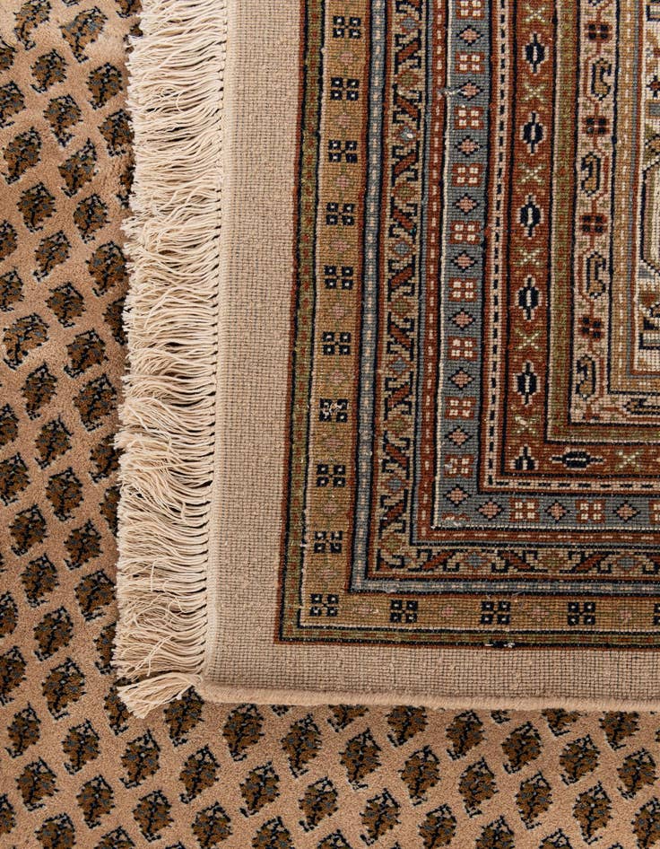 Detail image of  9' 11 x 13' 1  Hand Knotted Mir Oriental Wool Rug