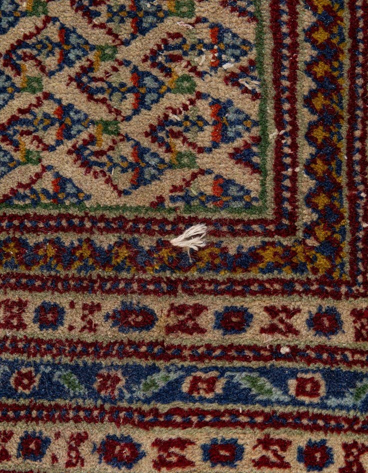Detail image of  8' 1 x 11' 5  Hand Knotted Mir Wool Rug
