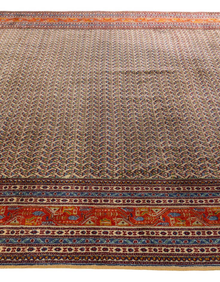 Detail image of  8' 1 x 11' 5  Hand Knotted Mir Wool Rug