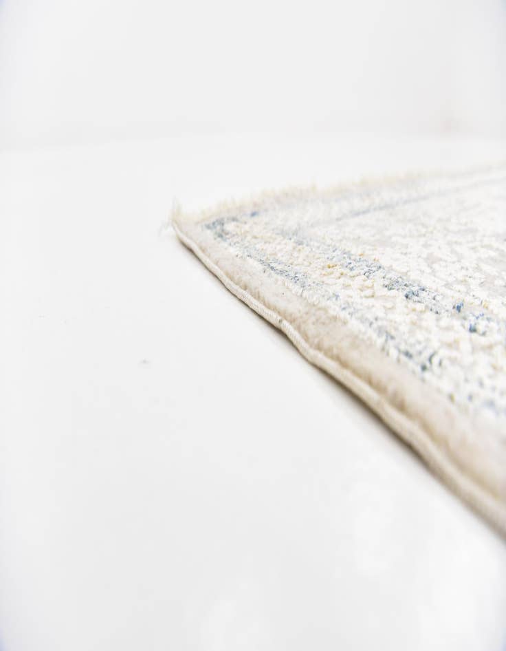 Detail image of  5' 3 x 7' 2 Modern Classical Rug