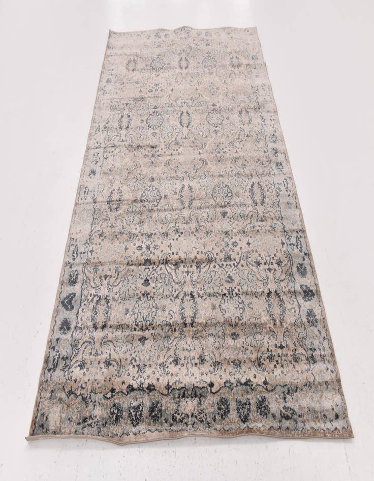 Detail image of  5' x 7' 7 Modern Classical Rug