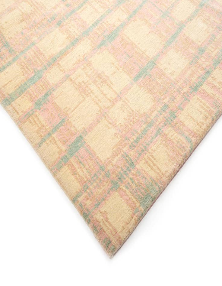 Detail image of  7' 9 x 9' 11 Modern Himalaya Wool Rug