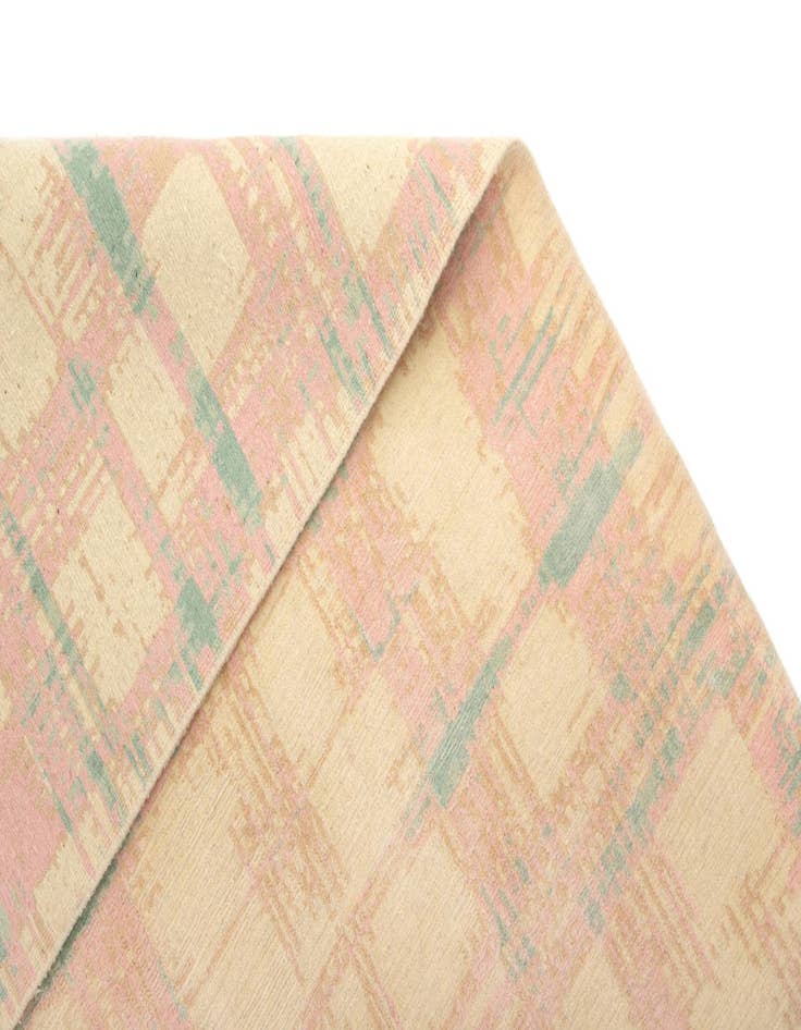 Detail image of  7' 9 x 9' 11 Modern Himalaya Wool Rug