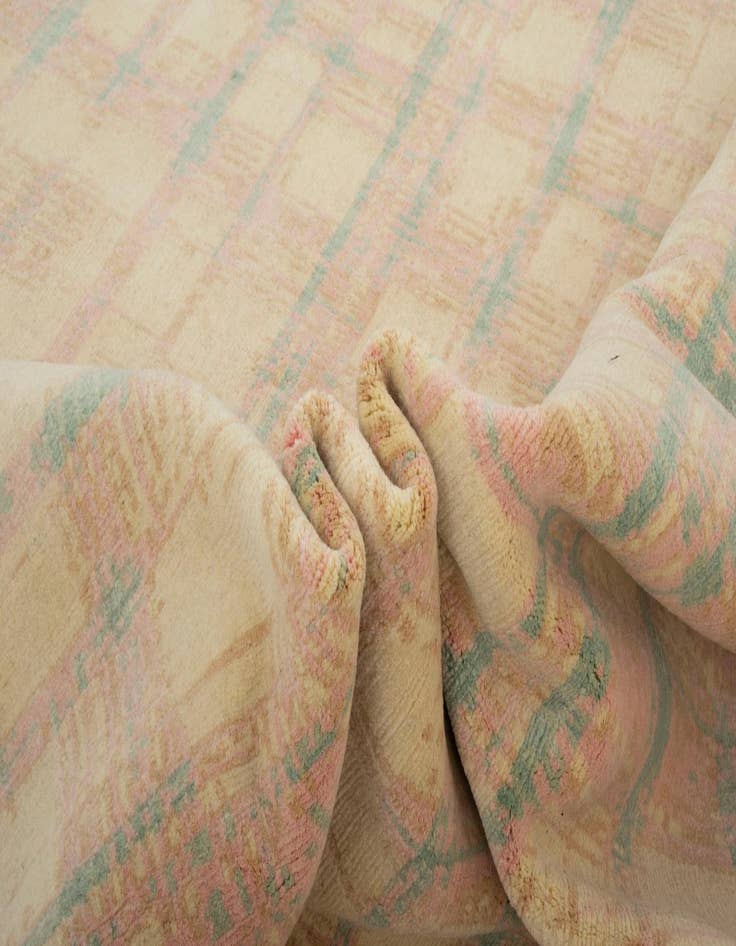 Detail image of  7' 9 x 9' 11 Modern Himalaya Wool Rug