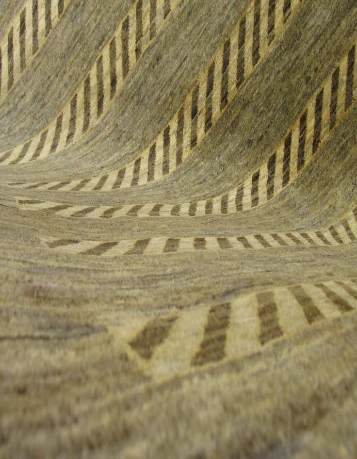 Detail image of  3' 11 x 5' 10  Hand Knotted Modern Ziegler Oriental Rug