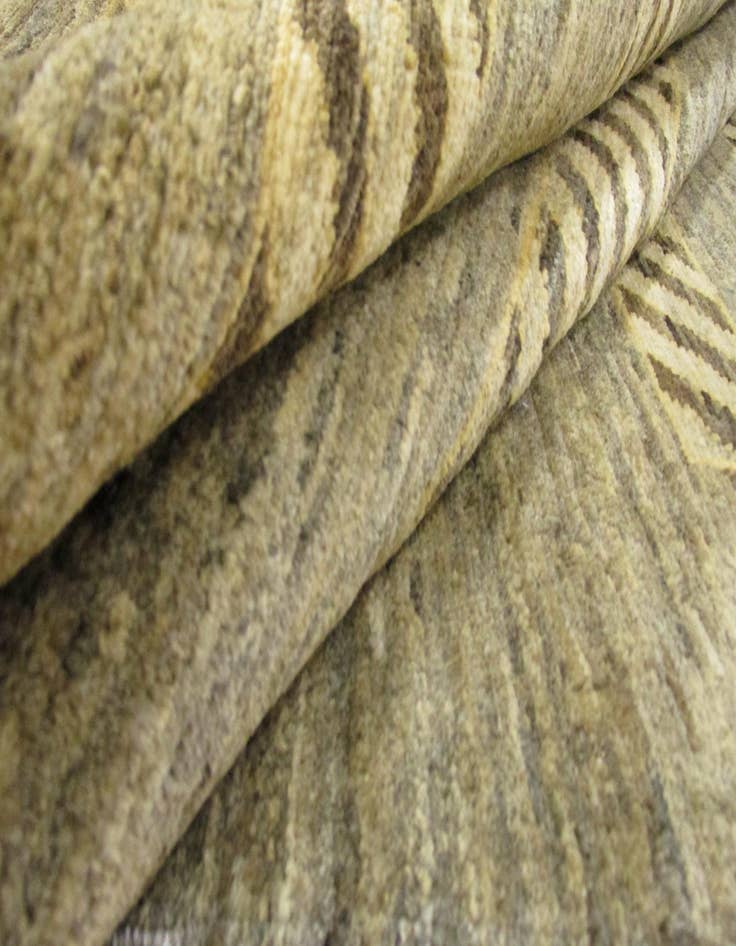 Detail image of  3' 11 x 5' 10  Hand Knotted Modern Ziegler Oriental Rug