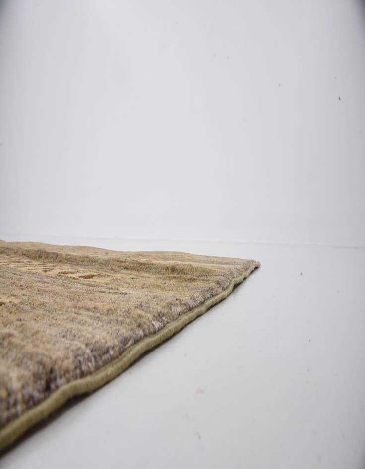 Detail image of  3' 11 x 5' 10  Hand Knotted Modern Ziegler Oriental Rug