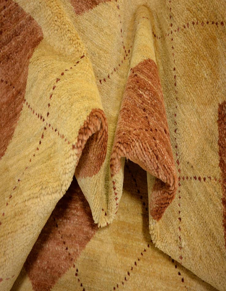 Detail image of  4' 9 x 6'  Hand Knotted Modern Ziegler Oriental Rug