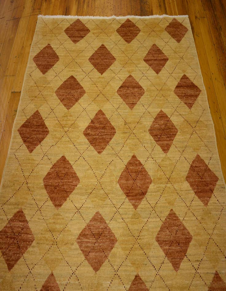 Detail image of  4' 9 x 6'  Hand Knotted Modern Ziegler Oriental Rug