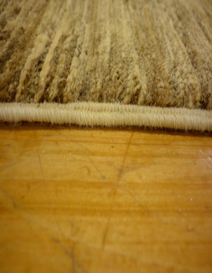 Detail image of  3' 11 x 5' 9  Hand Knotted Modern Ziegler Oriental Rug