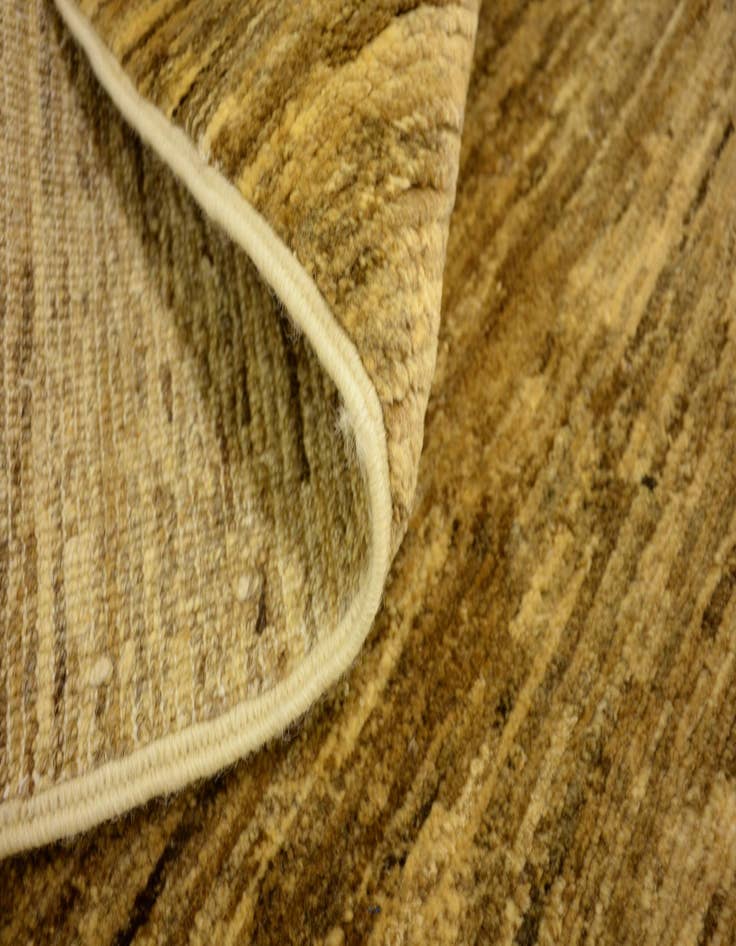 Detail image of  3' 11 x 5' 9  Hand Knotted Modern Ziegler Oriental Rug