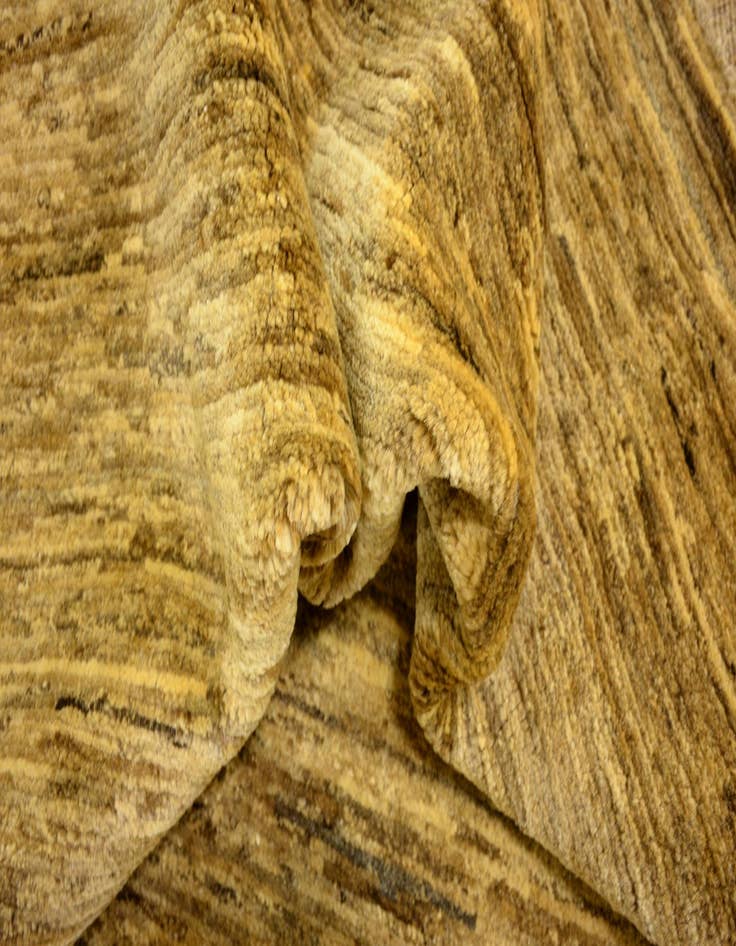 Detail image of  3' 11 x 5' 9  Hand Knotted Modern Ziegler Oriental Rug