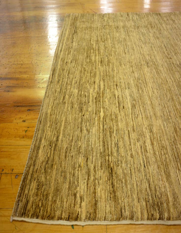 Detail image of  3' 11 x 5' 9  Hand Knotted Modern Ziegler Oriental Rug