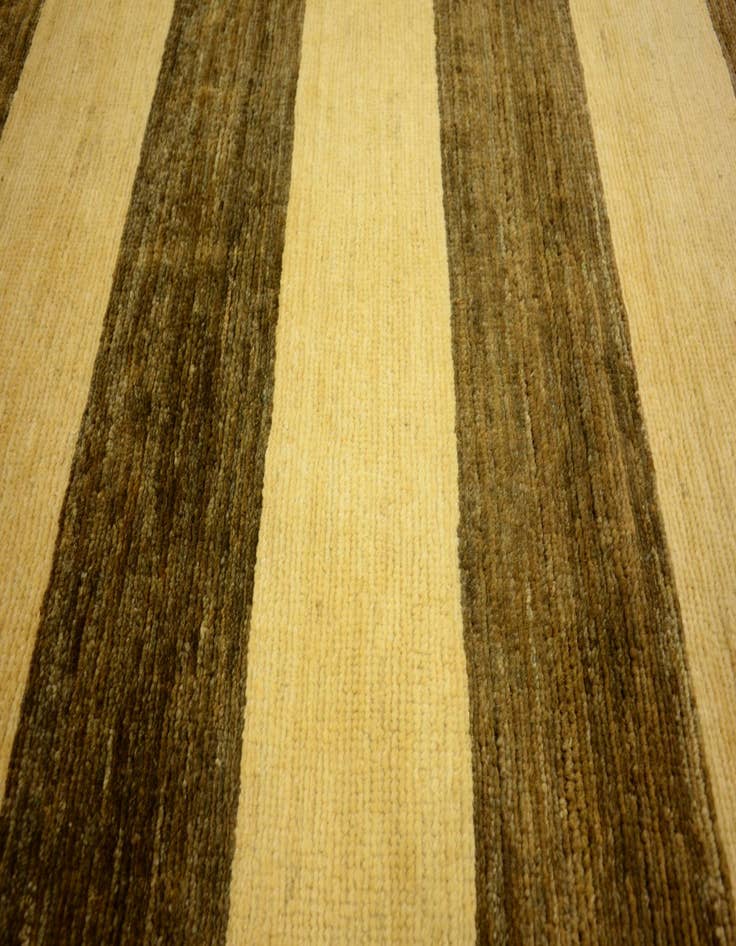 Detail image of  3' 3 x 4' 7  Hand Knotted Modern Ziegler Oriental Rug