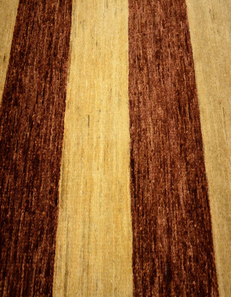 Detail image of  3' 5 x 4' 9  Hand Knotted Modern Ziegler Oriental Rug