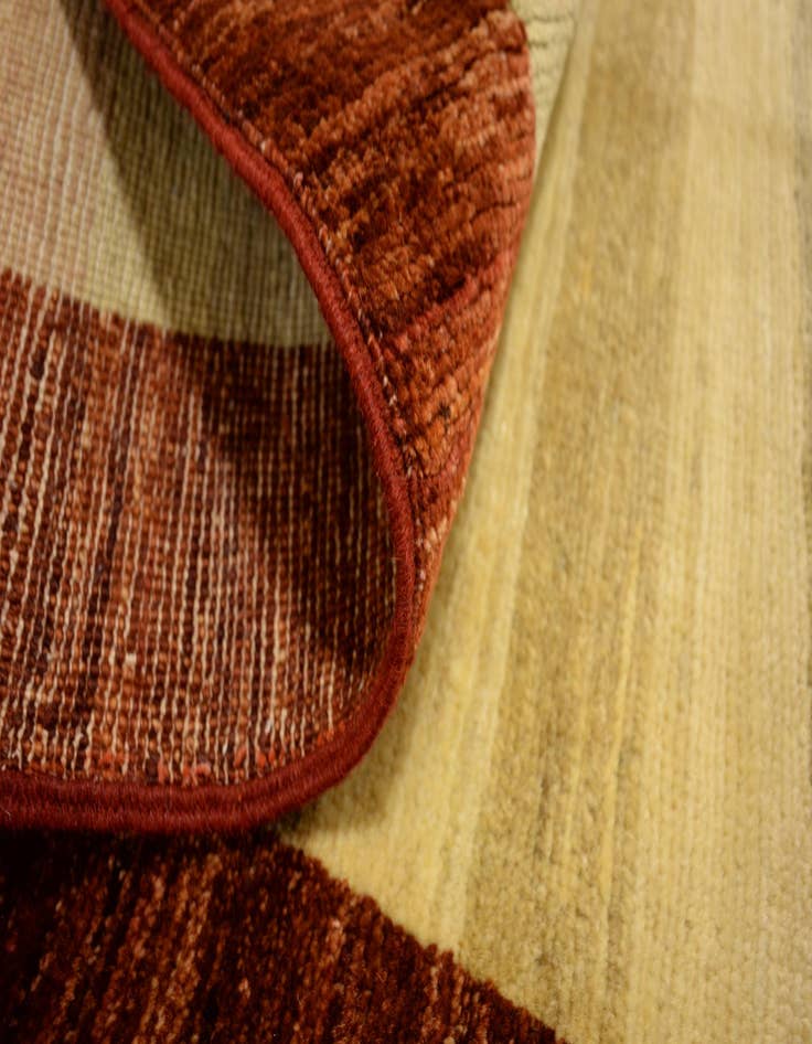 Detail image of  4' 1 x 6' 7  Hand Knotted Modern Ziegler Oriental Rug