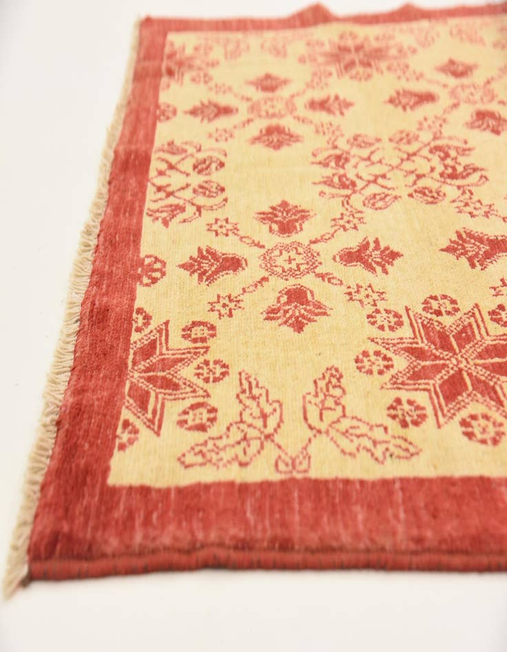 Detail image of  3' 9 x 4' 10  Hand Knotted Modern Ziegler Rug