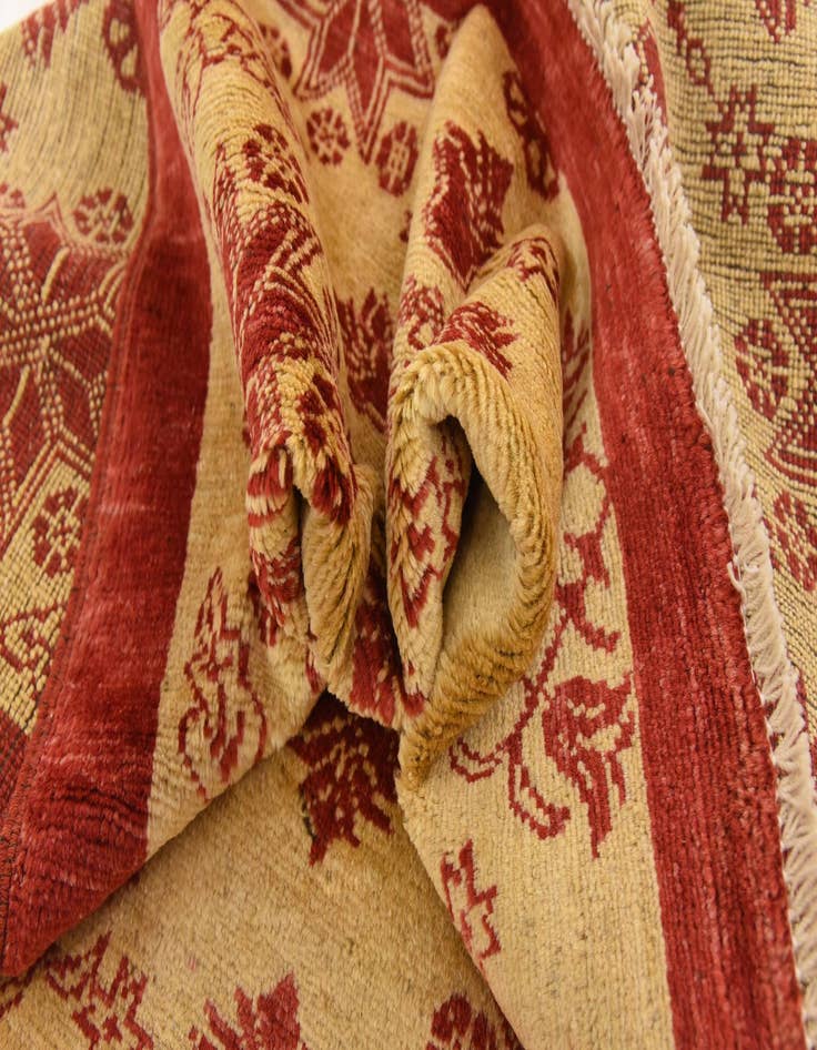 Detail image of  3' 9 x 4' 10  Hand Knotted Modern Ziegler Rug