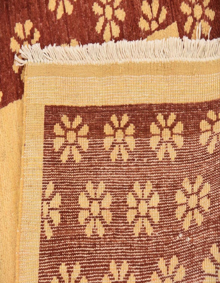 Detail image of  3' 6 x 4' 7  Hand Knotted Modern Ziegler Rug