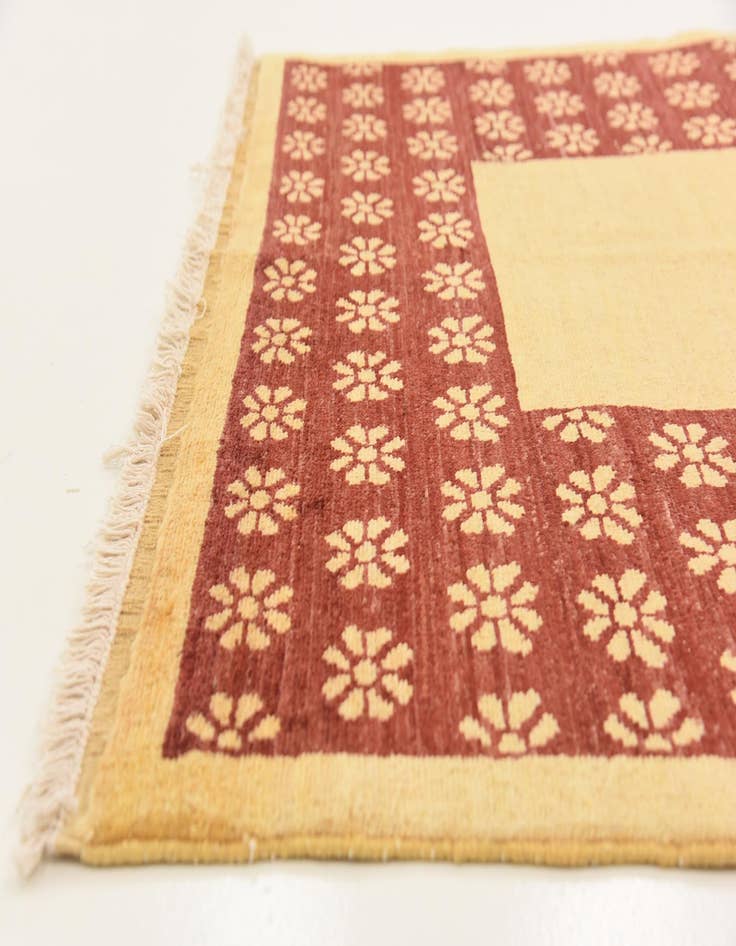 Detail image of  3' 6 x 4' 7  Hand Knotted Modern Ziegler Rug