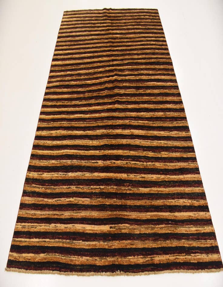 Detail image of  4' 10 x 6' 8  Hand Knotted Modern Ziegler Rug