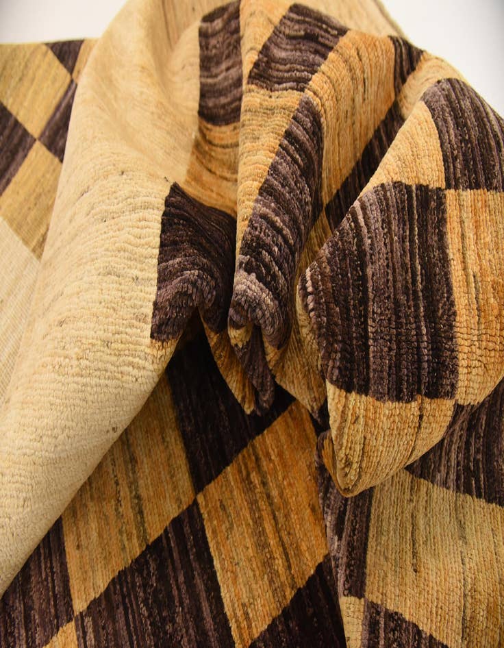 Detail image of  5' 8 x 7' 9  Hand Knotted Modern Ziegler Rug