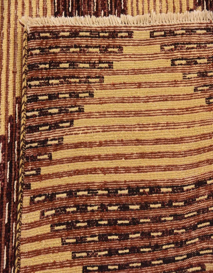 Detail image of  6' 5 x 9' 6  Hand Knotted Modern Ziegler Rug