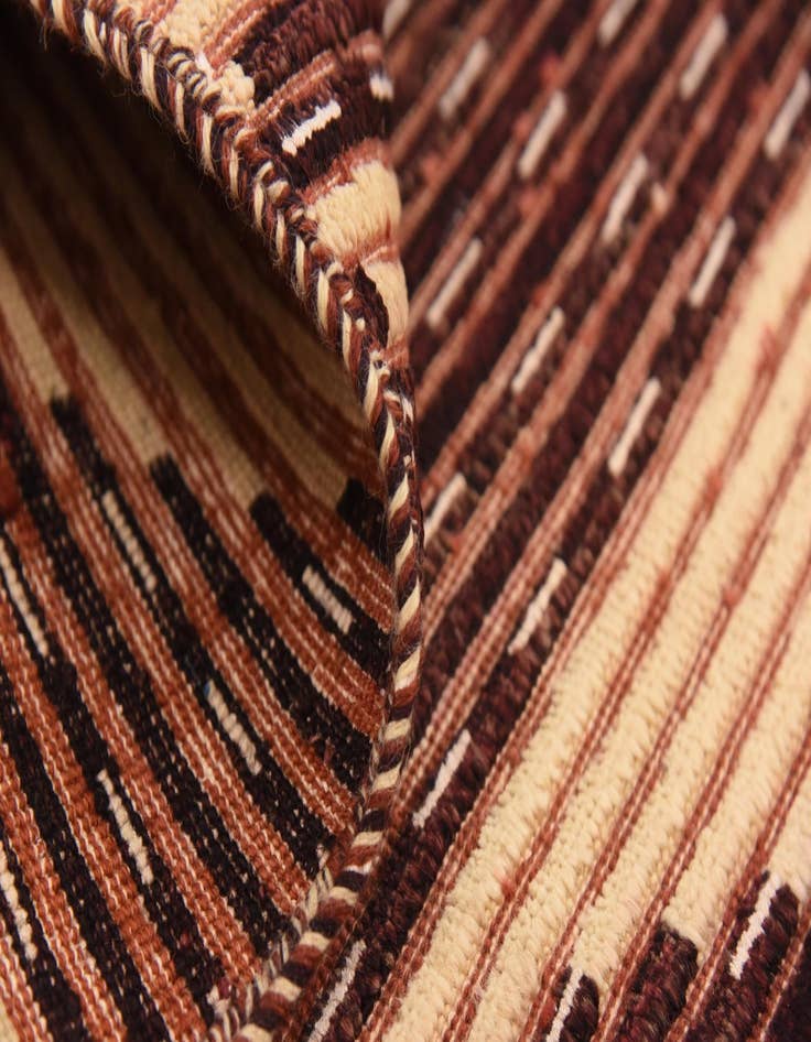 Detail image of  6' 4 x 9' 6  Hand Knotted Modern Ziegler Rug