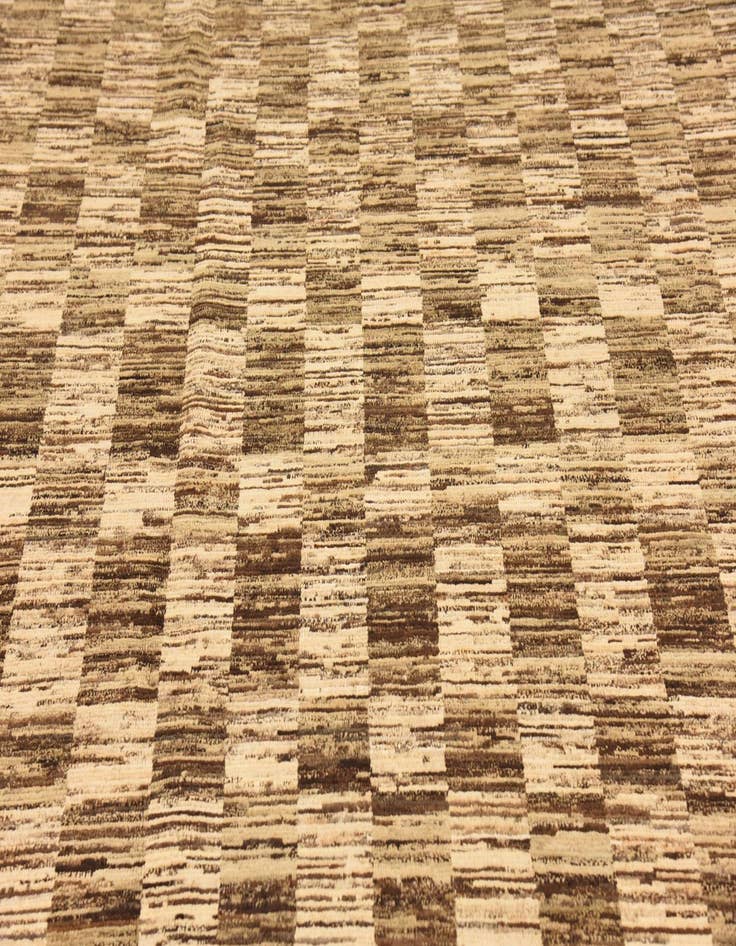 Detail image of  6' 8 x 9' 6  Hand Knotted Modern Ziegler Rug