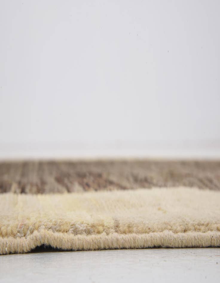 Detail image of  4' x 5' 8  Hand Knotted Modern Ziegler Rug