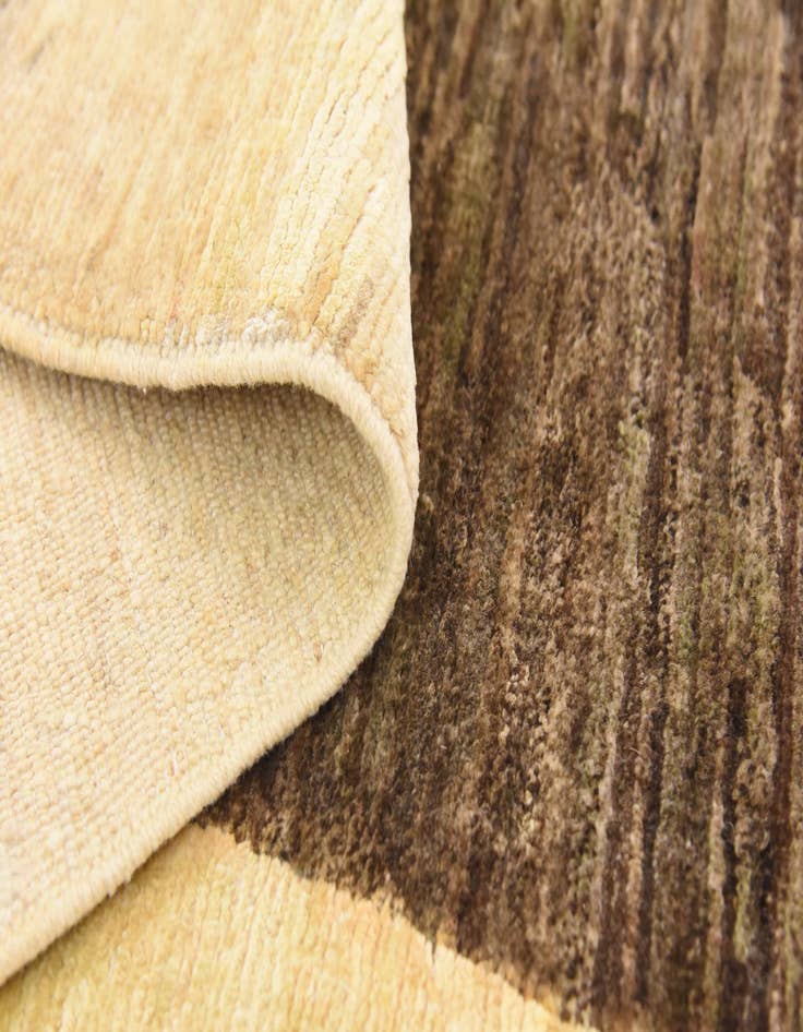 Detail image of  4' x 5' 8  Hand Knotted Modern Ziegler Rug