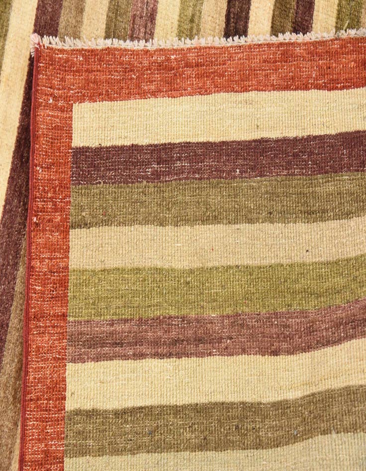 Detail image of  3' 4 x 6' 3  Hand Knotted Modern Ziegler Rug
