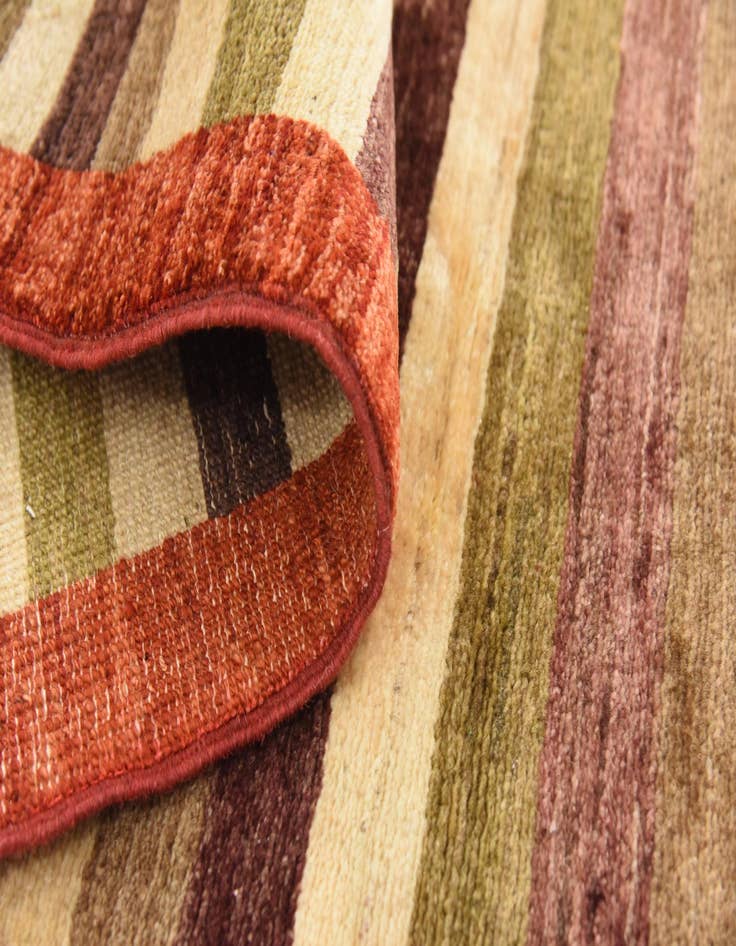 Detail image of  3' 4 x 6' 3  Hand Knotted Modern Ziegler Rug