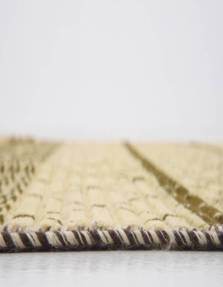 Detail image of  4' 5 x 6' 6  Hand Knotted Modern Ziegler Rug