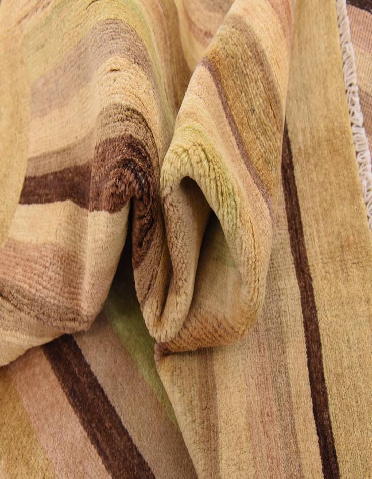 Detail image of  4' 7 x 6' 4  Hand Knotted Modern Ziegler Rug