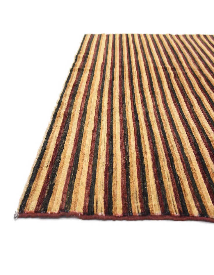 Detail image of 5' x 6' 8 Hand Knotted Modern Ziegler Rug