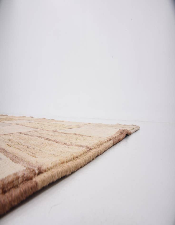 Detail image of  6' 7 x 8' 8  Hand Knotted Modern Ziegler Oriental Rug