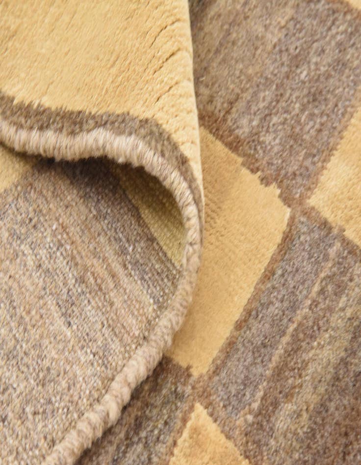 Detail image of  6' 6 x 9' 10  Hand Knotted Modern Ziegler Oriental Rug